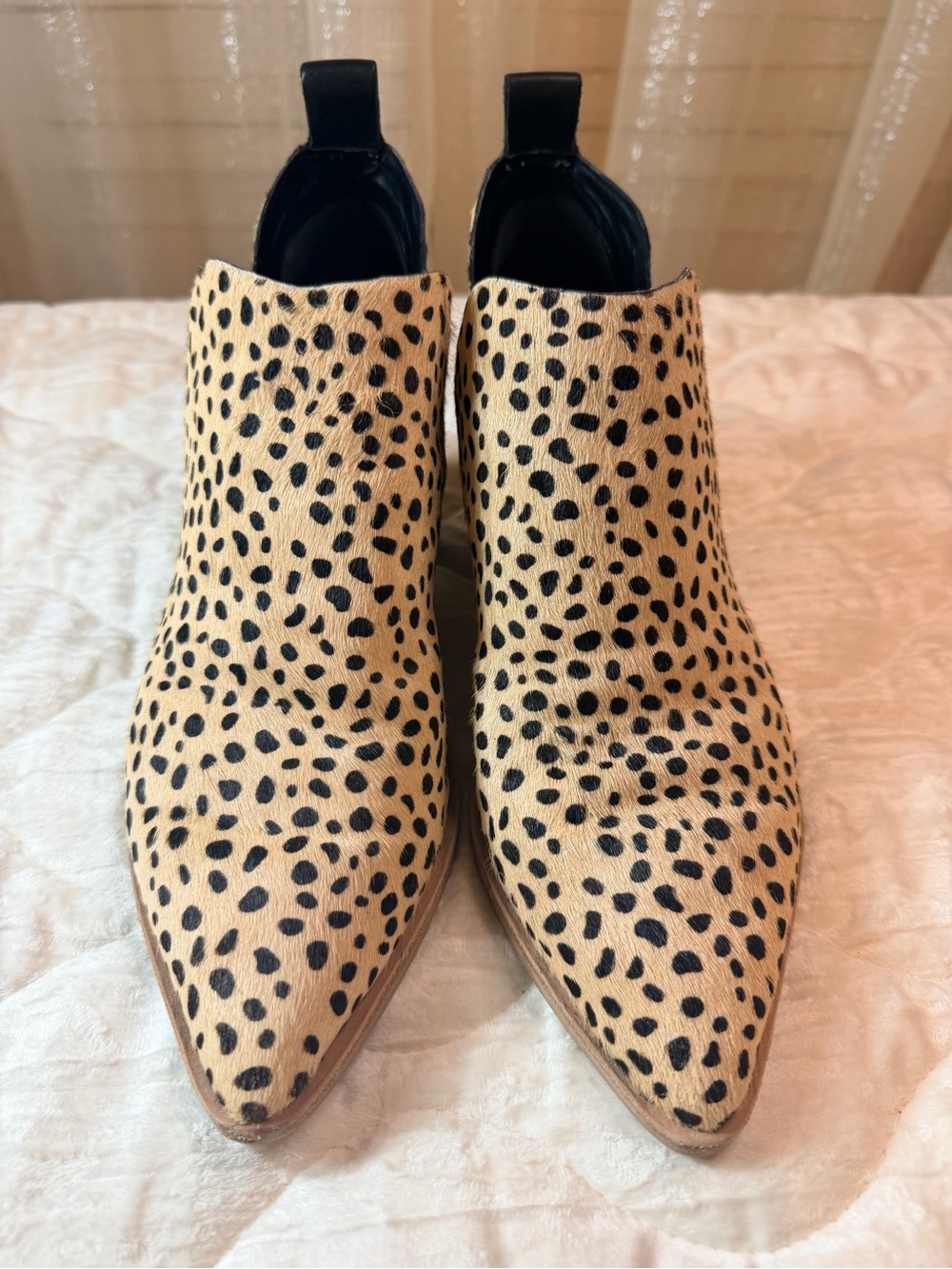 Dolce Vita Leopard Calf Hair Cutout Ankle Booties Size 8.5
